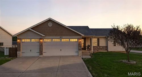 424 Prairie Creek Dr, Wentzville, MO, 63385-7278 | Card Image