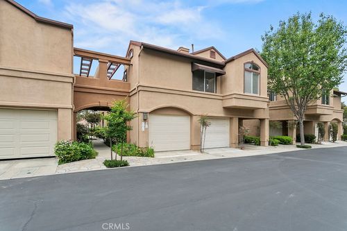 9 Silvertide Dr, Dana Point, CA, 92629-3231 | Card Image