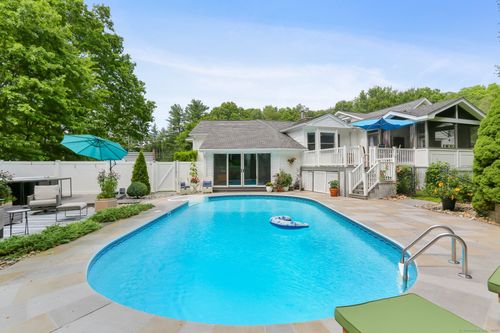 9 Geneva Rd, Norwalk, CT, 06850-2708 | Card Image