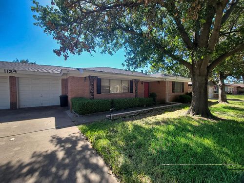1124 Harrison Ln, Hurst, TX, 76053-4512 | Card Image