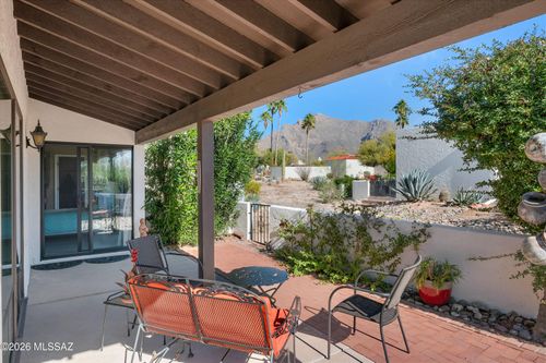 7552 N Palm Cir, Tucson, AZ, 85704-7022 | Card Image