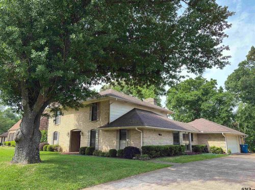 802 Circle Dr, Winnsboro, TX, 75494-3806 | Card Image