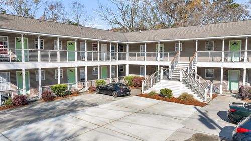 2220 Van Buren Ave, North Charleston, SC, 29406-6353 | Card Image