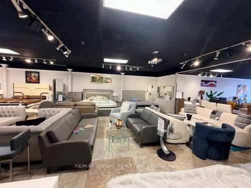 10-2111 Dunwin Dr, Mississauga, ON, L5L3C1 | Card Image