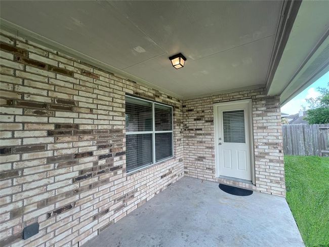 Back Door Patio | Image 33