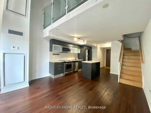 714-386 Yonge St, Toronto, ON, M5B0A5 | Card Image