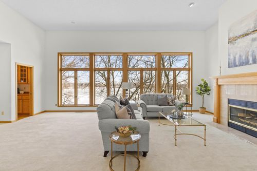 1181 12th Ave Nw, New Brighton, MN, 55112-6424 | Card Image