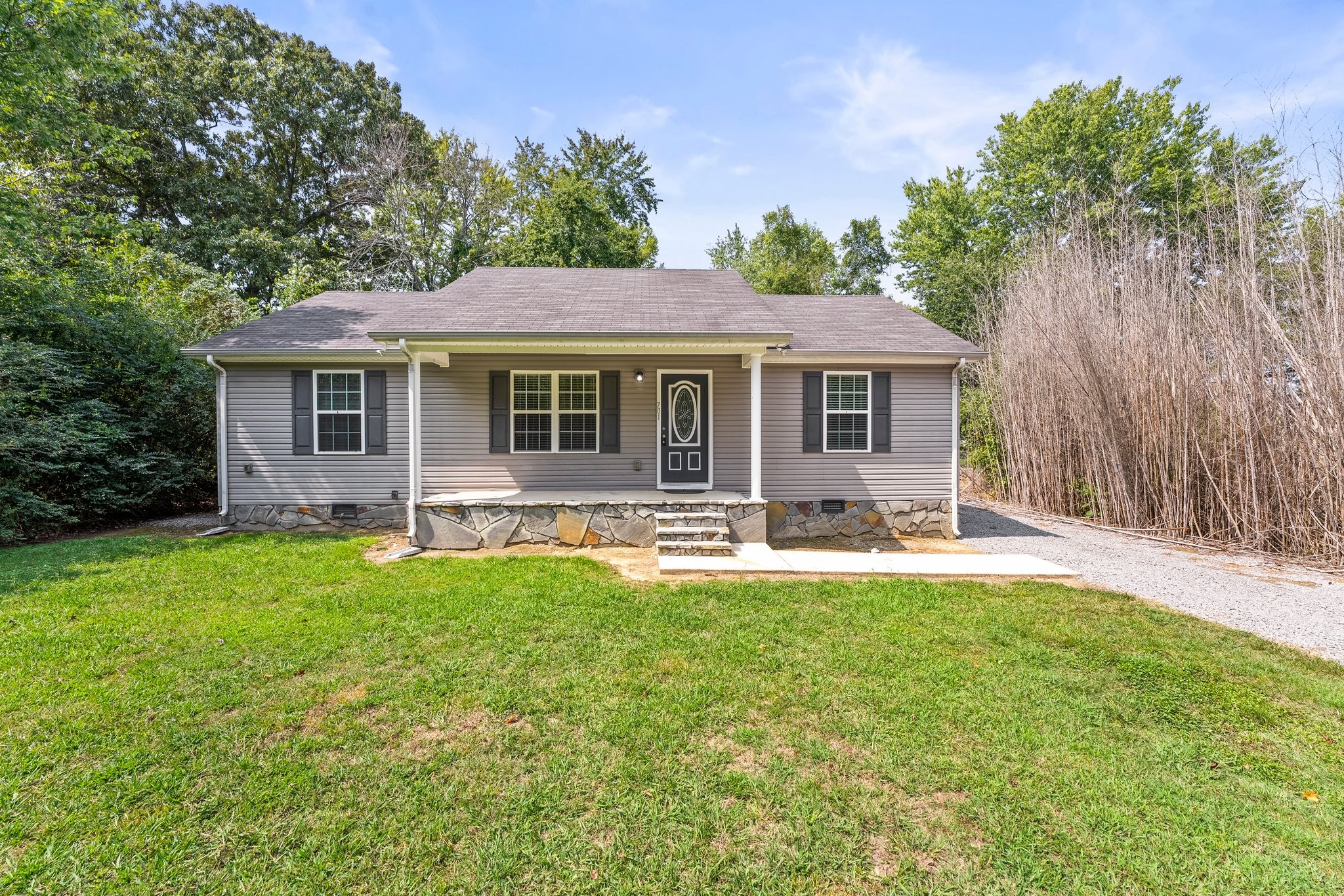 1st Ave, Tullahoma, TN 37388