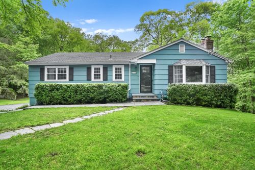 311 Old Branchville Rd, Ridgefield, CT, 06877-6132 | Card Image