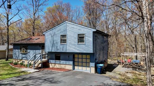 235 Oak Hill Rd, Hawley, PA, 18428-4001 | Card Image