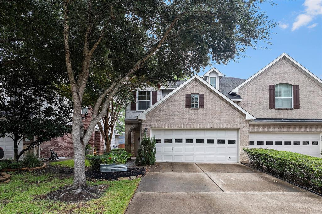 Gleaming Rose Dr, Cypress, TX 77429