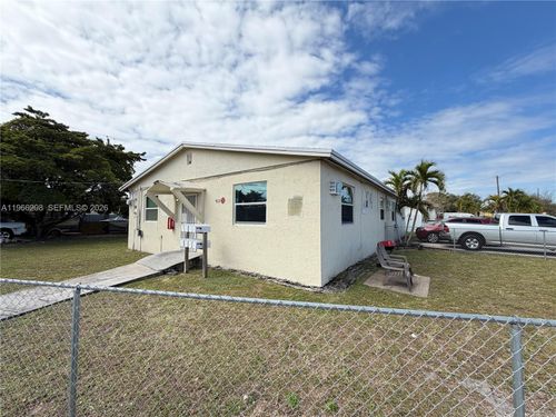 7-912 Nw 9th Ave, Hallandale Beach, FL, 33009-2161 | Card Image