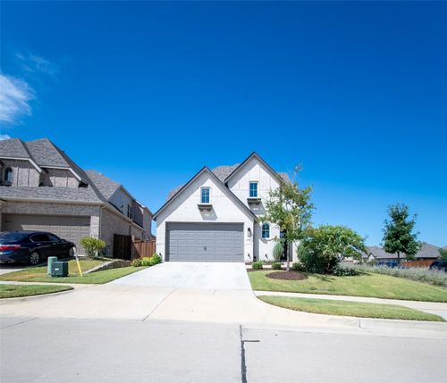 1800 Pelham Dr, Aubrey, TX, 76227-4638 | Card Image