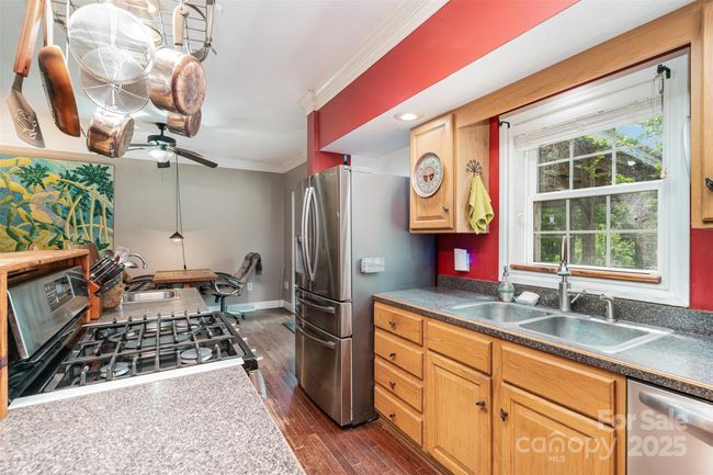 1687 Windy Hill Ln, House other with 3 bedrooms, 4 bathrooms and null parking in Great Falls SC | Image 12
