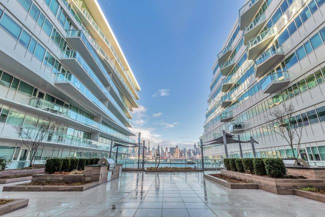 APT-305 - 800 Ave At Port Imperial Blvd, Condo with 3 bedrooms, 3 bathrooms and null parking in Weehawken NJ | Image 32
