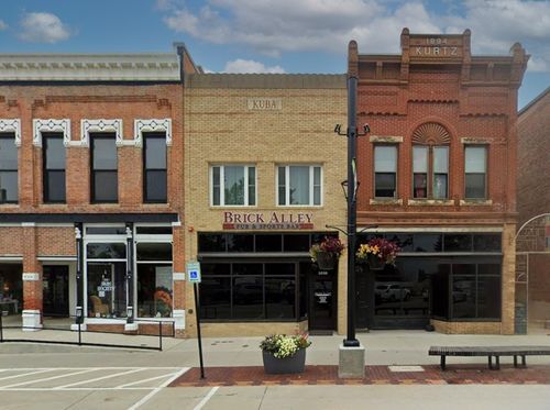 aandb-1038 7th Avenue, Marion, IA, 52302 | Card Image
