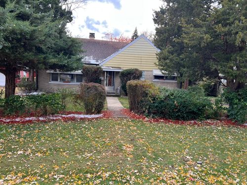 9711 Mclean Ave, Melrose Park, IL, 60164-2140 | Card Image