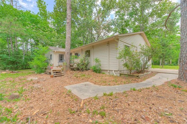 330 Oak Tree Dr, House other with 3 bedrooms, 2 bathrooms and 2 parking in Pointblank TX | Image 9