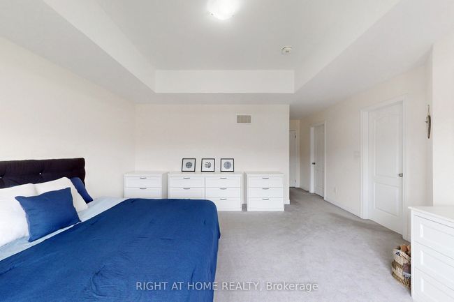 9 John Smith St, House attached with 5 bedrooms, 5 bathrooms and 3 parking in Holland Landing ON | Image 11