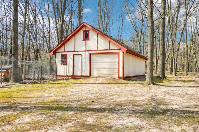 25' X 36' Poll Barn with Electric | Image 25