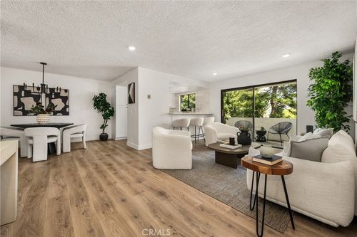 apt-243-5000 S Centinela Ave, Los Angeles, CA, 90066-6949 | Card Image