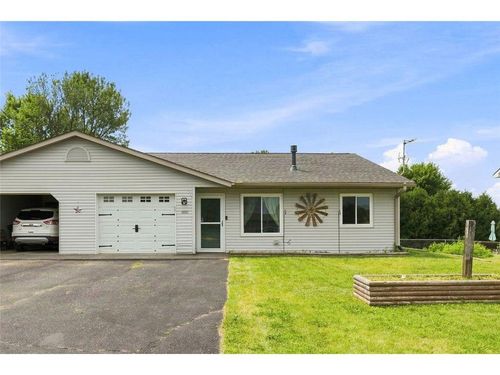 1880 Windmill Dr, Baldwin, WI, 54002-5136 | Card Image