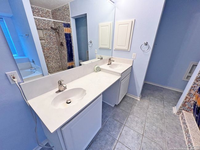 7514 Autumn Ledge, House other with 4 bedrooms, 3 bathrooms and null parking in Converse TX | Image 19