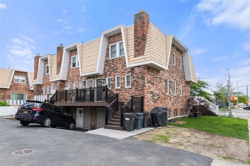 1666 Seagirt Blvd, Far Rockaway, NY, 11691-4511 | Card Image