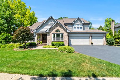 1940 Morningview Dr, Hoffman Estates, IL, 60192-4131 | Card Image