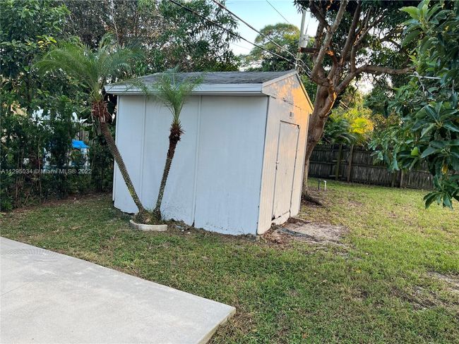 1921 Sw Hickock Ter, House other with 3 bedrooms, 2 bathrooms and null parking in Port St. Lucie FL | Image 57