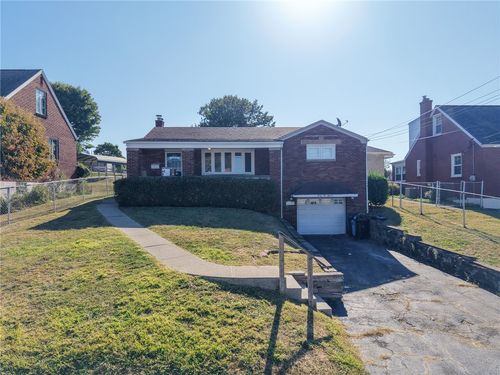 4615 Home St, West Mifflin, PA, 15122-1745 | Card Image