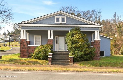 400 N Main St, Clinton, TN, 37716-3736 | Card Image