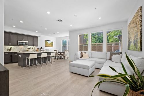 29 Prominence, Lake Forest, CA, 92630-1454 | Card Image