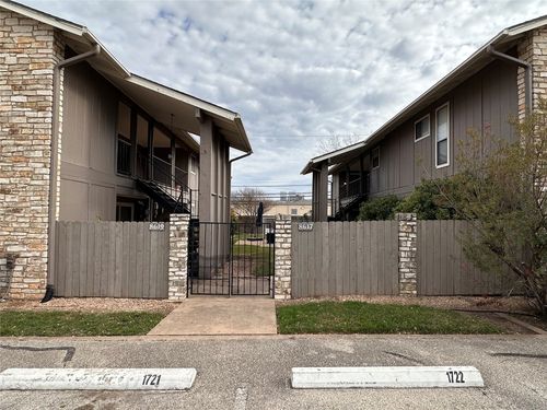 apt-d-8617 Putnam Dr, Austin, TX, 78757-7136 | Card Image