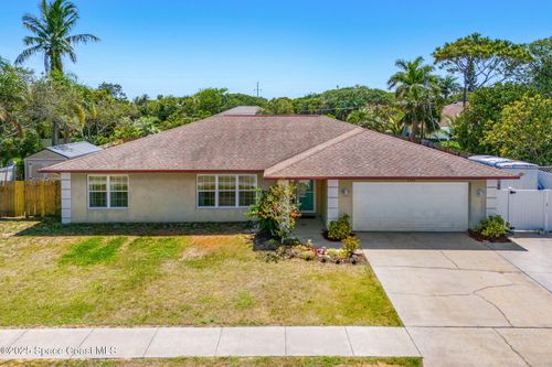 2204 Rosewood Dr, Melbourne Beach, FL, 32951-2731 | Card Image
