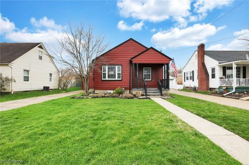 1222 Seborn Ave, Zanesville, OH, 43701-5678 | Card Image