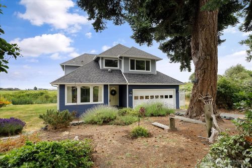 179 Perry Dr, Coupeville, WA, 98239-9733 | Card Image