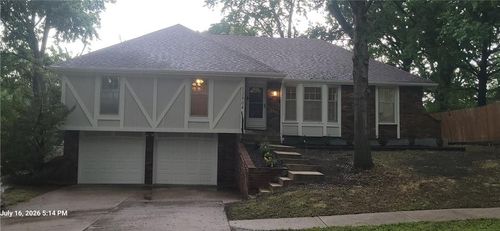 12804 Richmond Ave, Grandview, MO, 64030-2163 | Card Image