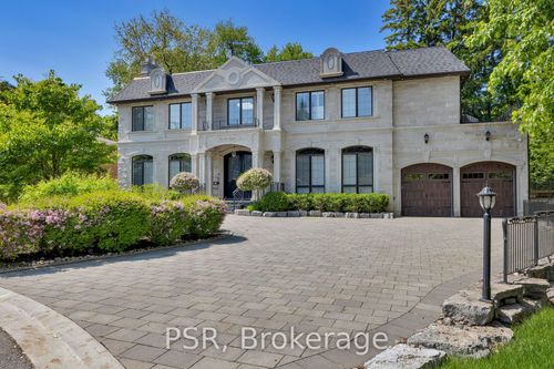 22 Ida St, Thornhill, ON, L3T1X5 | Card Image
