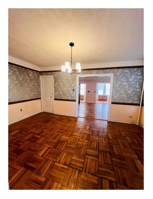 unit1-322 Sommerville Place, Yonkers, NY, 10703 | Card Image