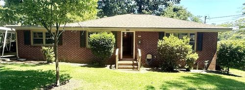 1914 Cherokee Dr, Fayetteville, NC, 28303-4112 | Card Image