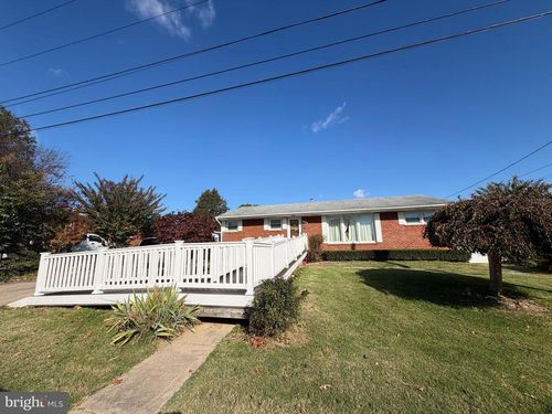 505 W 13th St, FRONT ROYAL, VA, 22630-2813 | Card Image