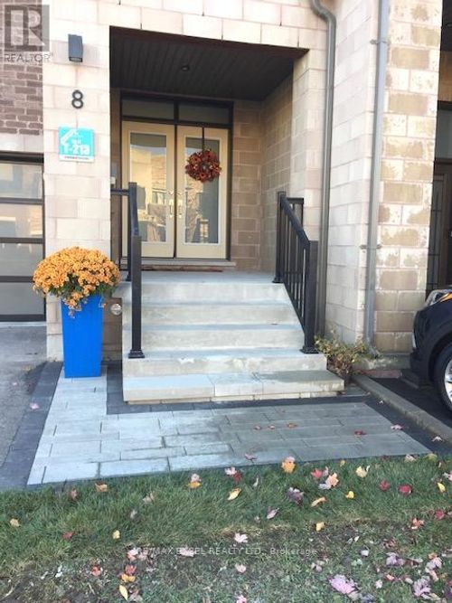 8 Helliwell Crescent, Richmond Hill (Oak Ridges Lake Wilcox), ON, L4E5B6 | Card Image