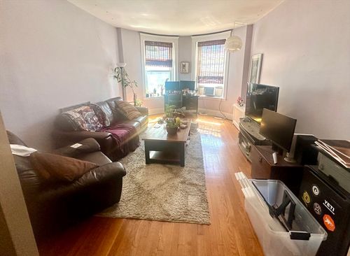 apt-2f-182 Saint Paul St, Brookline, MA, 02446-7136 | Card Image