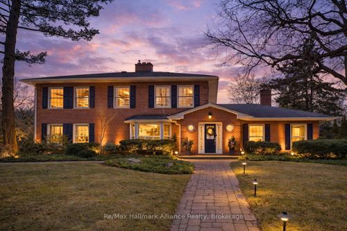 1335 Cambridge Dr, Oakville, ON, L6J1S4 | Card Image