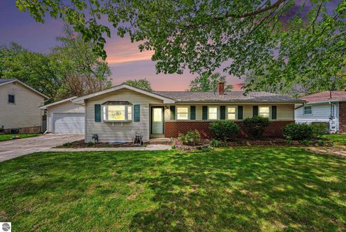 6808 Brigham St, Portage, MI, 49024-3117 | Card Image