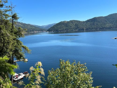 3852 W Pine Bay Way, Loon Lake, WA, 99148-9801 | Card Image