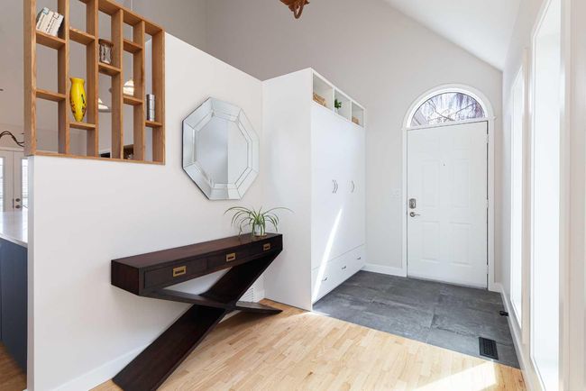 127 Stratton Pk Sw, House other with 4 bedrooms, 3 bathrooms and 4 parking in Calgary AB | Image 4