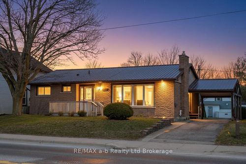 318 Broadway Street, Tillsonburg, ON, N4G3S1 | Card Image