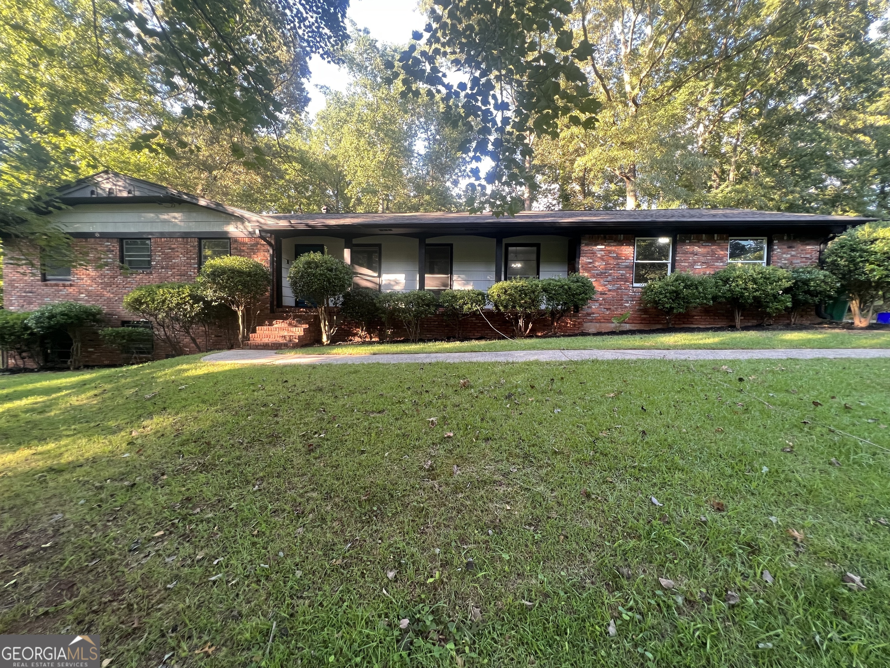 Durham Cir, Stone Mountain, GA 30083